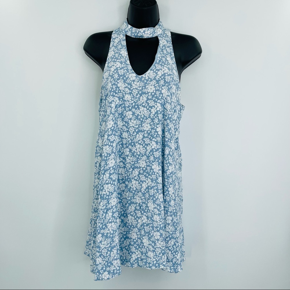 Lulu's blue and white high neck cut out mini dress sleeveless women's size Small